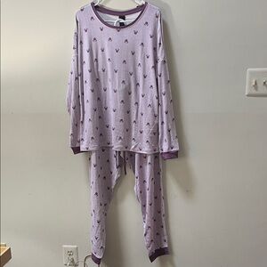 Women’s Minnie Mouse Purple Pajamas Set